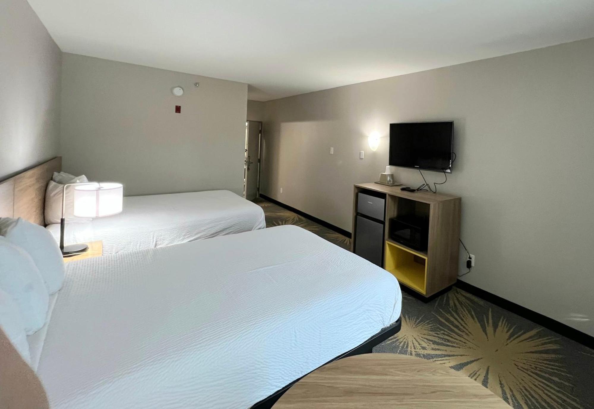 Days Inn By Wyndham Laplace- New Orleans Exterior foto